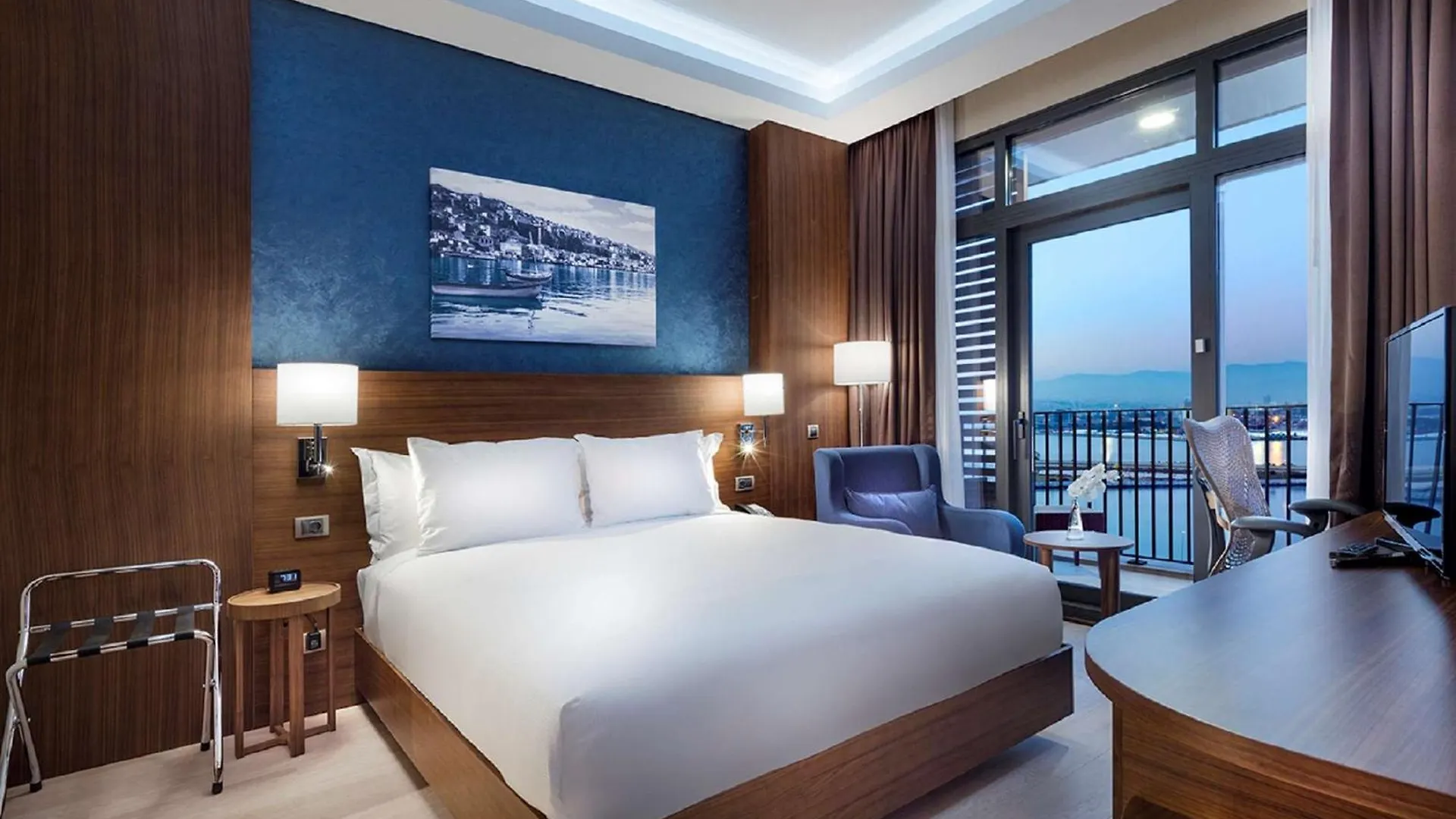 Hilton Garden Inn Izmir Bayrakli 4*,  Turkey