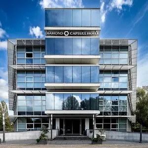 https://diamond-capsule-amsterdam-south.amsterdamhotelsnl.com